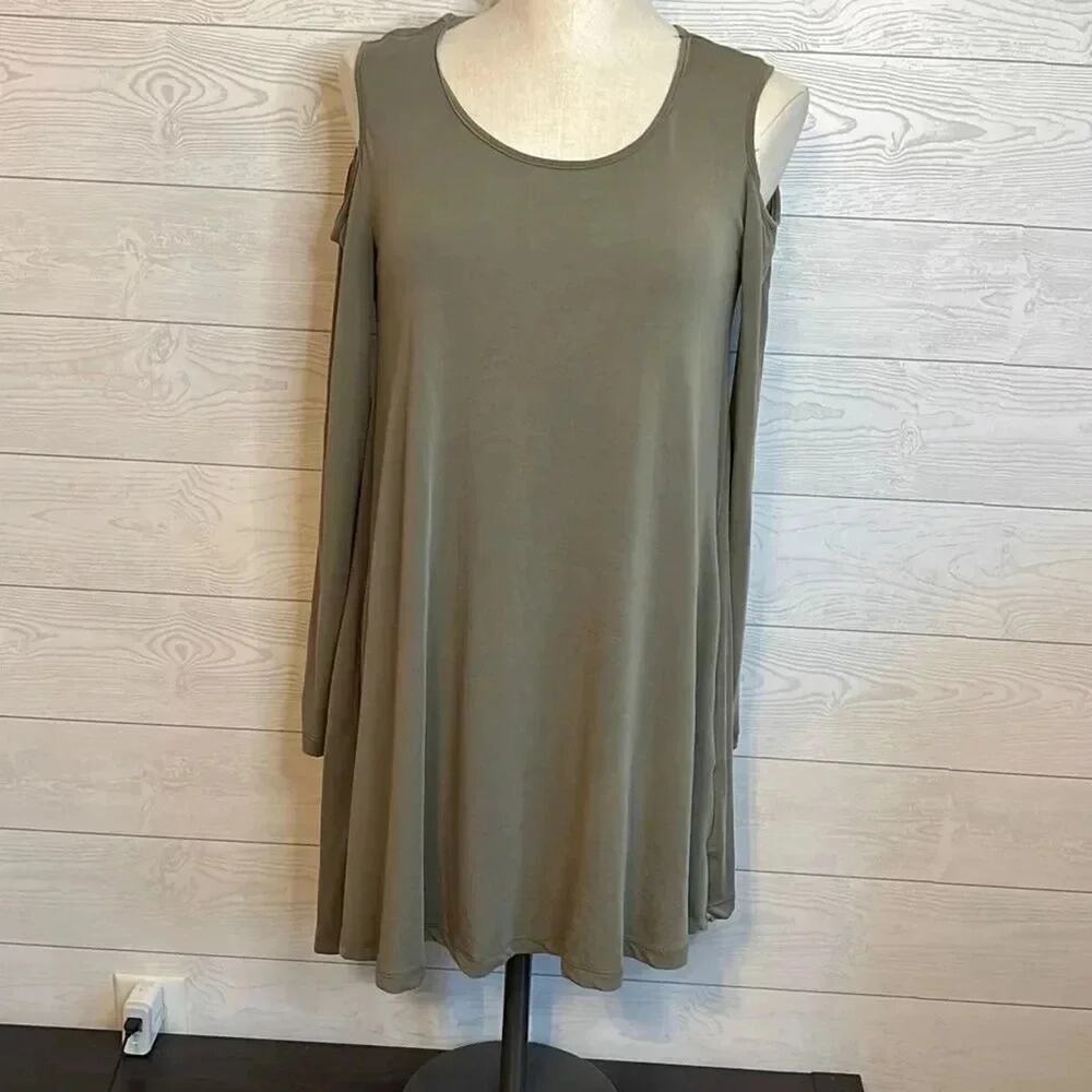 ALYA moss cold shoulder swing dress Size Medium - Picture 2 of 7